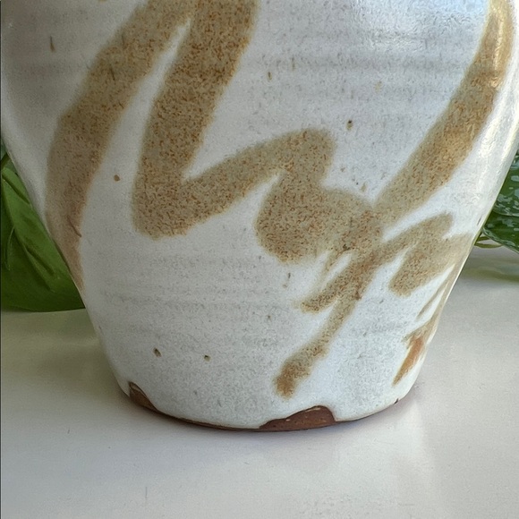Handmade Neutral Pottery Vase Botanical Leaf Design Vintage - Picture 6 of 15